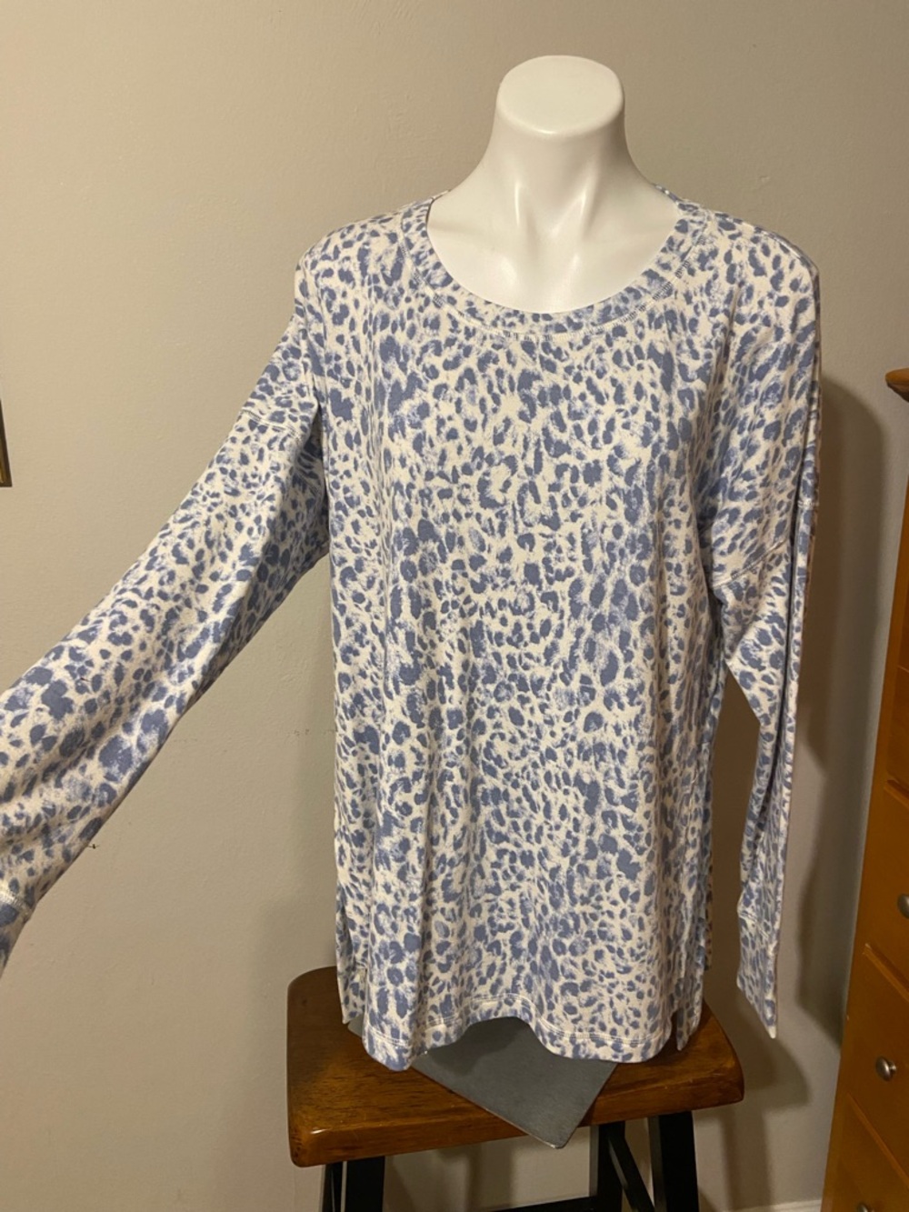 new directions Blue and White Leopard-Print Long Sleeve Top